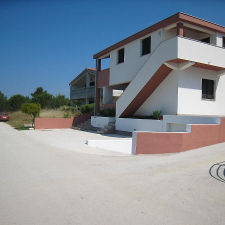 Apartments Vujic Nin Luaran gambar