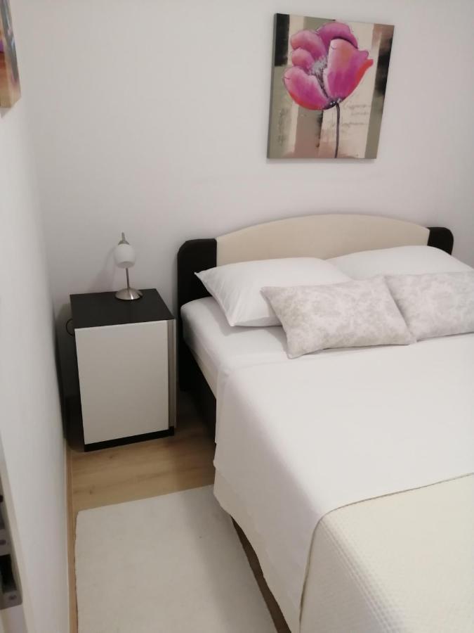 Apartments Vujic Nin Luaran gambar
