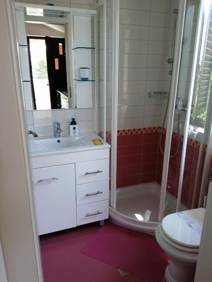 Apartments Vujic Nin Luaran gambar